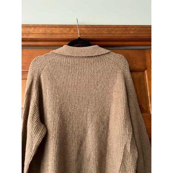 Everlane Women's The Alpaca Waffle Stitch Collared V-Neck Sweater Camel Tan SZ M - Picture 9 of 9